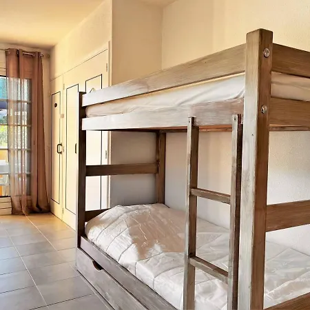 Appartement Studio 4 pers à 500m de la Plage de Saint-Clair, 3 étoiles, Parking Inclus, Ménage Offert - FR-1-251-398 Le Lavandou